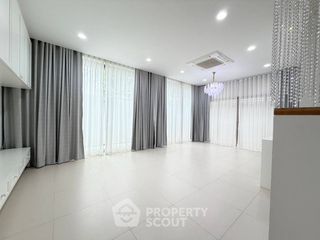 For sale 3 bedrooms house in Khan Na Yao, Bangkok