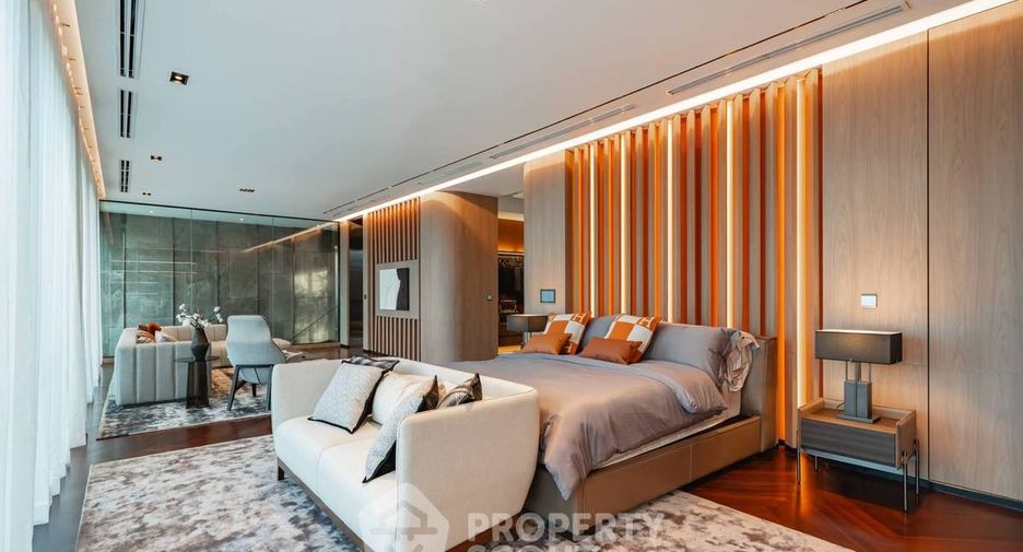 For sale 6 bedrooms house in Saphan Sung, Bangkok