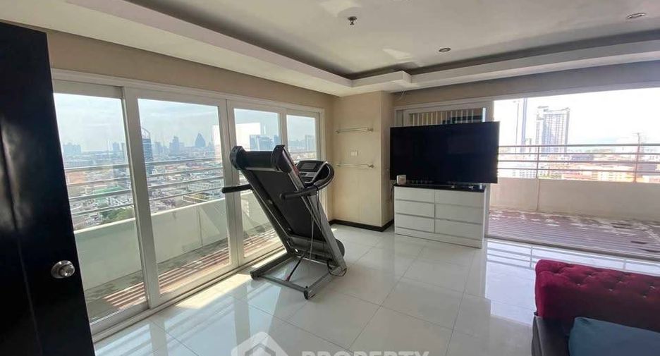 Casa adosada en venta de 2 habitaciones en Central Pattaya, Pattaya