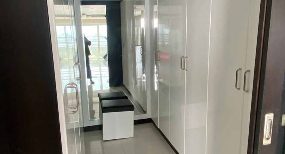 Casa adosada en venta de 2 habitaciones en Central Pattaya, Pattaya