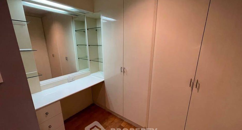 Wohnung zur Miete und zum Kauf mit 2 Zimmer in Watthana, Bangkok