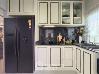 出售 4 卧室 独立屋 在 Lat Krabang, 曼谷
