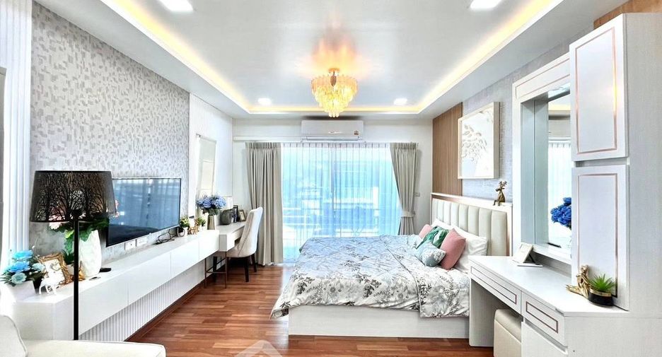 For sale 3 bedrooms house in East Pattaya, Pattaya