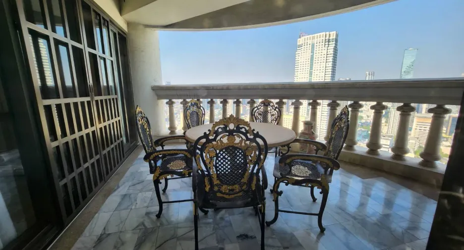 For sale and for rent 2 bedrooms condo in Bang Rak, Bangkok
