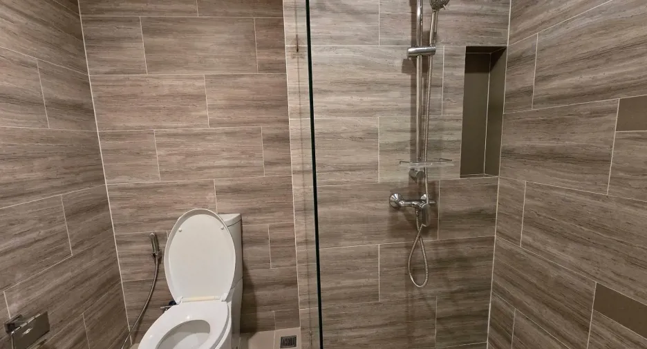 Wohnung zur Miete mit 1 Zimmer in Huai Khwang, Bangkok