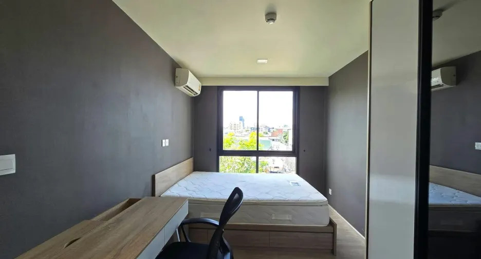 Wohnung zur Miete mit 1 Zimmer in Huai Khwang, Bangkok