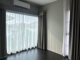 For rent 4 bedrooms house in Lat Krabang, Bangkok