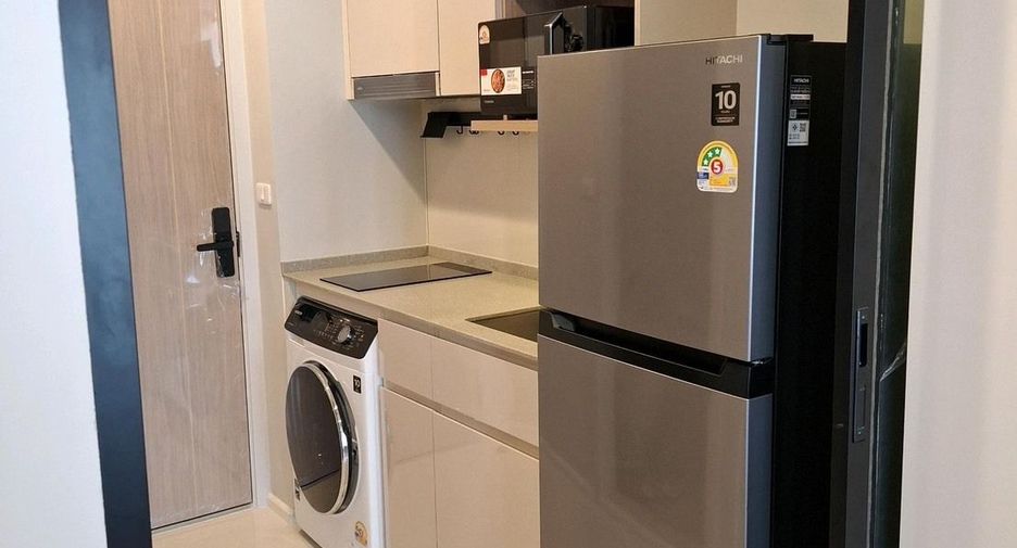Wohnung zur Miete mit Studio in Khlong Toei, Bangkok