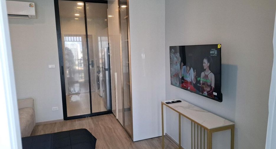 Wohnung zur Miete mit Studio in Khlong Toei, Bangkok