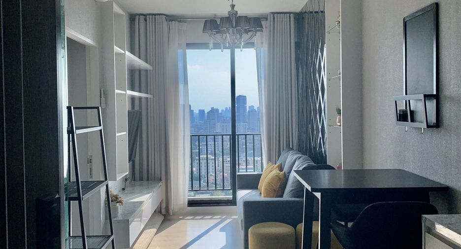 For rent 1 bed condo in Watthana, Bangkok