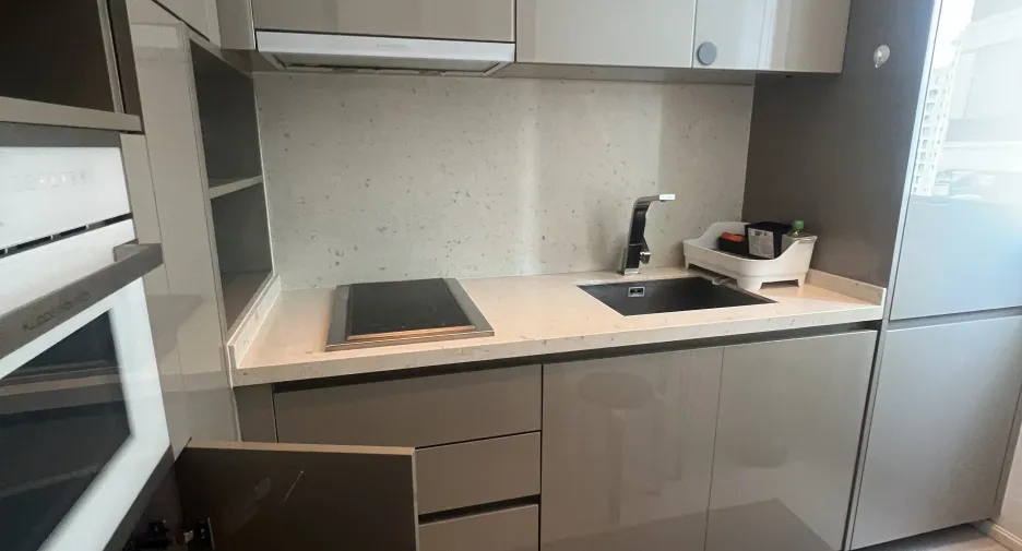 For rent 1 bed condo in Khlong Toei, Bangkok