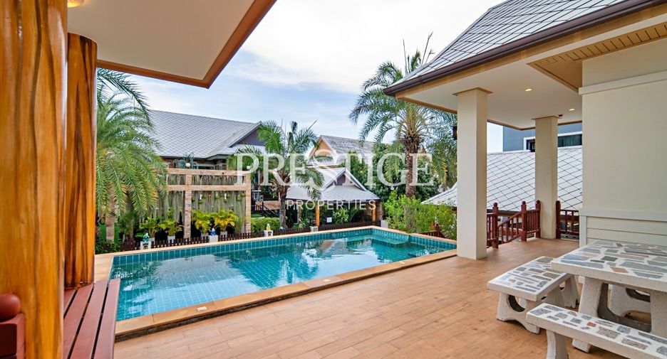For rent 6 bedrooms house in East Pattaya, Pattaya
