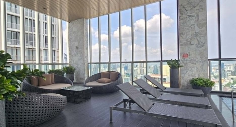 For rent 1 bed condo in Khlong Toei, Bangkok