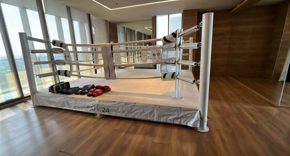 For rent 1 bed condo in Khlong Toei, Bangkok