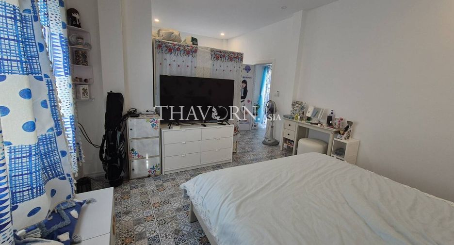 For sale 3 bedrooms house in East Pattaya, Pattaya