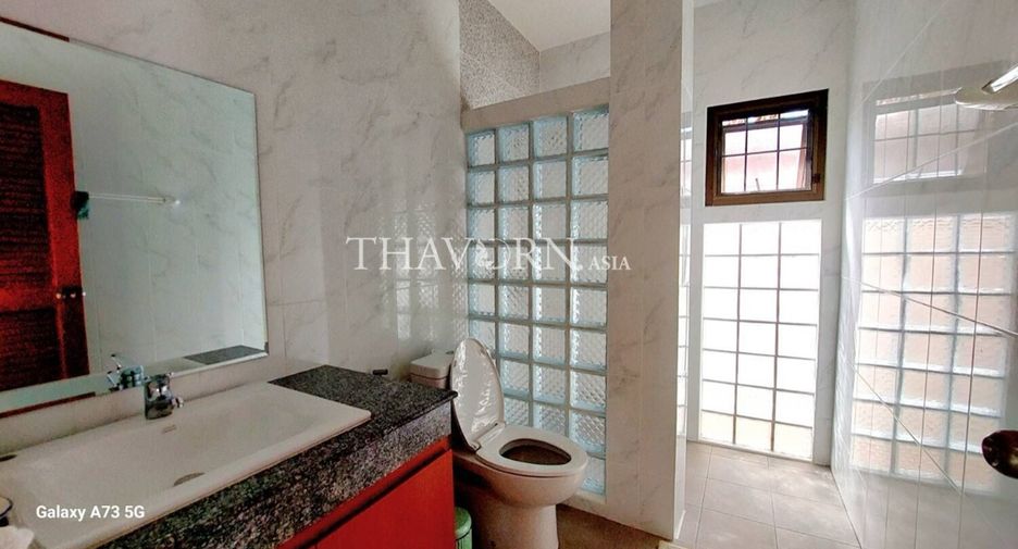 For sale 3 bedrooms house in East Pattaya, Pattaya