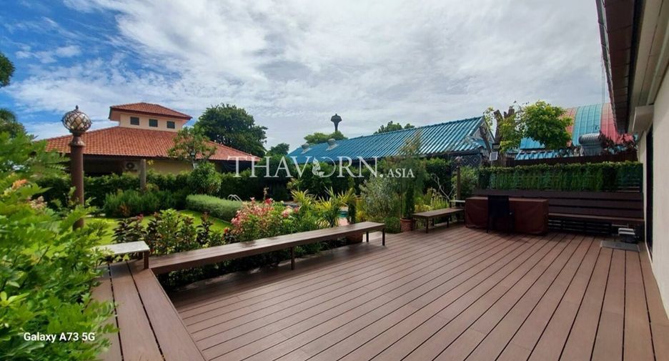 For sale 3 bedrooms house in East Pattaya, Pattaya