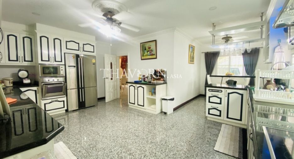 Casa en venta de 4 habitaciones en South Pattaya, Pattaya