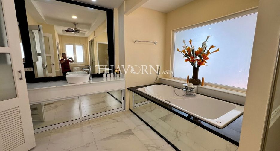 Haus zum Kauf mit 4 Zimmer in Bang Lamung, Chonburi