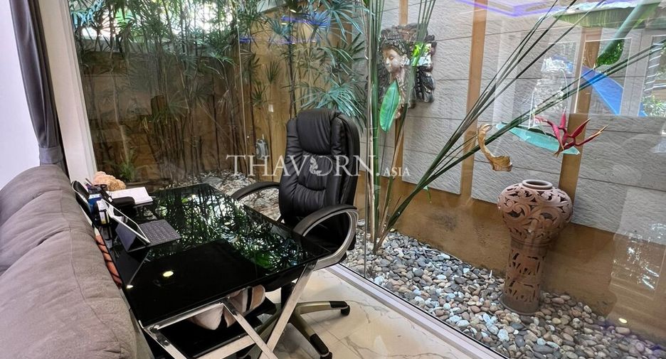 Haus zum Kauf mit 4 Zimmer in Bang Lamung, Chonburi