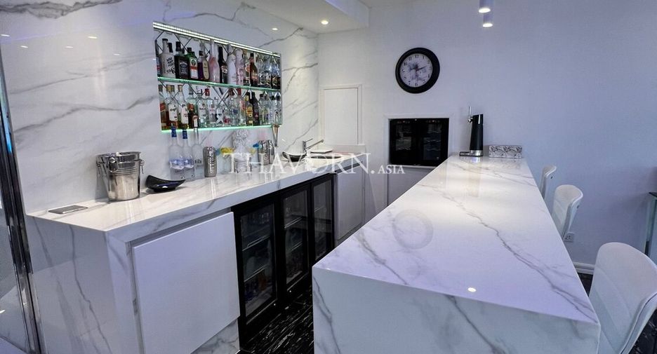 Haus zum Kauf mit 4 Zimmer in Bang Lamung, Chonburi