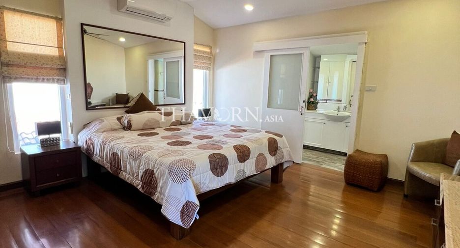 Haus zum Kauf mit 4 Zimmer in Bang Lamung, Chonburi