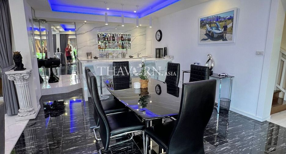Haus zum Kauf mit 4 Zimmer in Bang Lamung, Chonburi