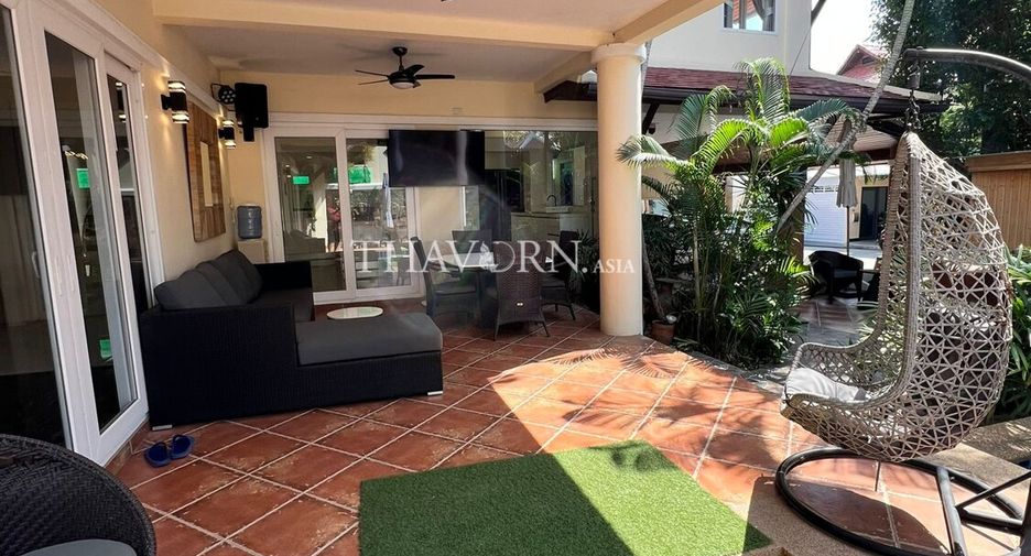 Haus zum Kauf mit 4 Zimmer in Bang Lamung, Chonburi