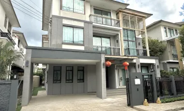 Casa en venta y en alquiler de 4 habitaciones en Suan Luang, Bangkok