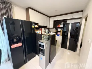 For sale and for rent 4 bedrooms house in Suan Luang, Bangkok