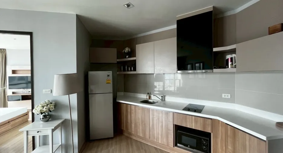 For rent 1 bed condo in Sathon, Bangkok