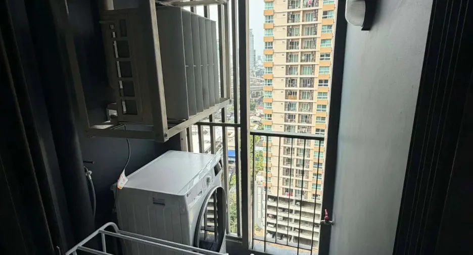 À louer studio condo à Phra Khanong, Bangkok
