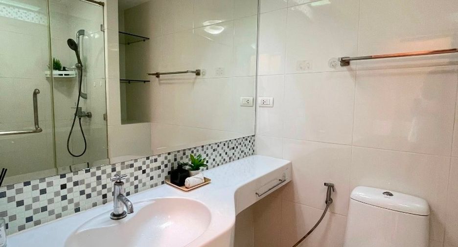 À vendre 1 chambre condo à Bang Sue, Bangkok