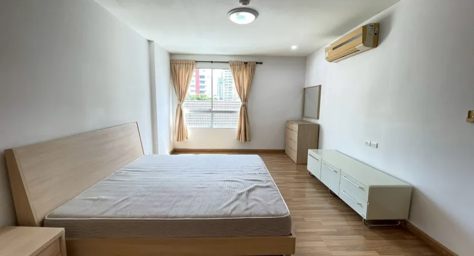 Wohnung zur Miete mit 1 Zimmer in Khlong Toei, Bangkok