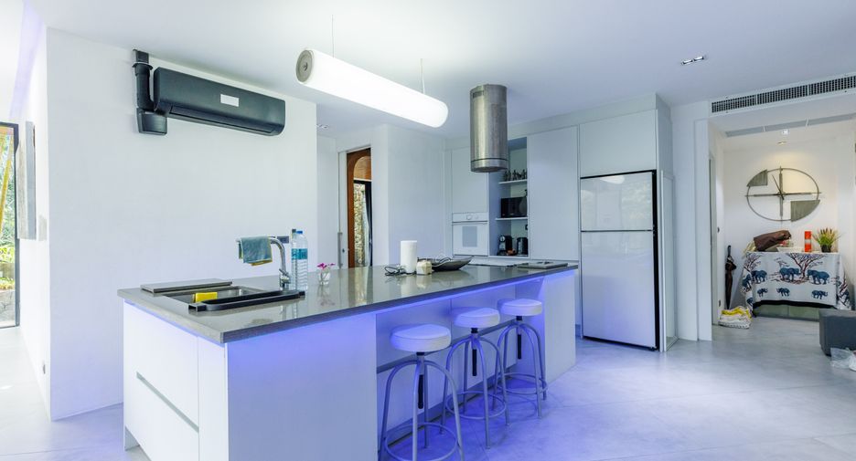 For sale 3 bedrooms condo in Kathu, Phuket