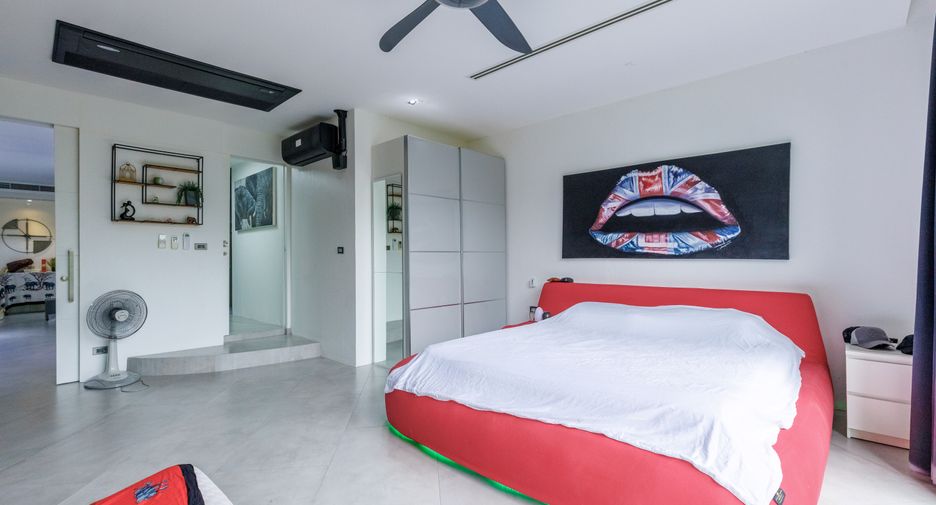 For sale 3 bedrooms condo in Kathu, Phuket