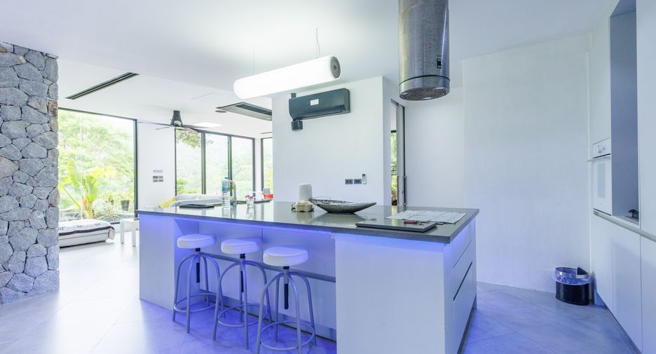 For sale 3 bedrooms condo in Kathu, Phuket