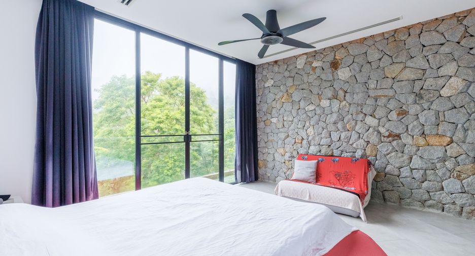 For sale 3 bedrooms condo in Kathu, Phuket