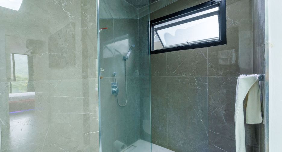 For sale 3 bedrooms condo in Kathu, Phuket