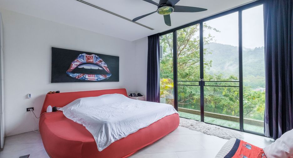 For sale 3 bedrooms condo in Kathu, Phuket