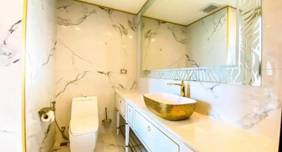 For sale 3 bedrooms condo in Jomtien, Pattaya