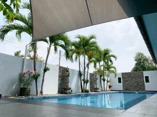 For rent 3 bedrooms villa in Bang Lamung, Chonburi