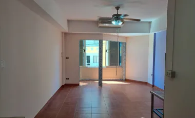 À vendre studio condo à Pratumnak, Pattaya
