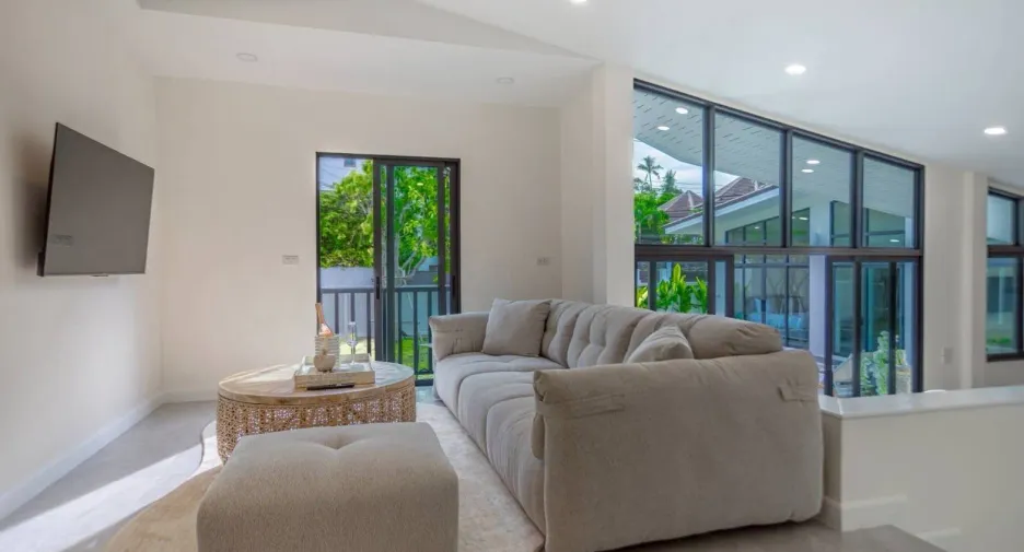 For sale 4 bedrooms villa in Ko Samui, Surat Thani