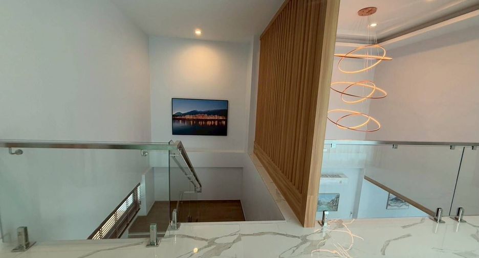 Villa en venta y en alquiler de 4 habitaciones en Mueang Phuket, Phuket