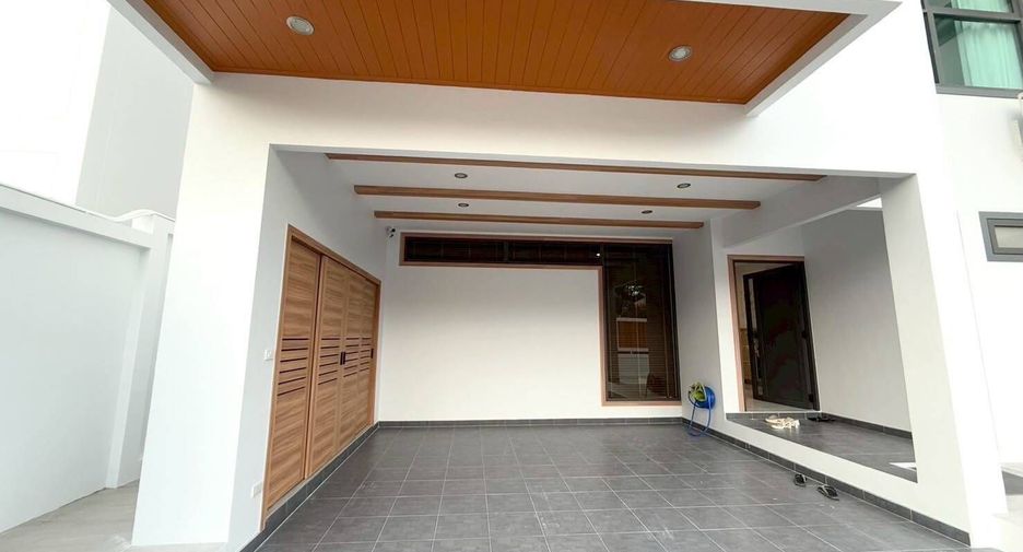 Villa en venta y en alquiler de 4 habitaciones en Mueang Phuket, Phuket