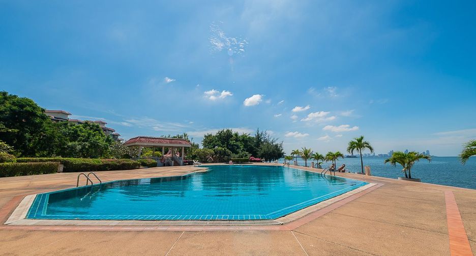 For sale 2 bedrooms condo in Pratumnak, Pattaya
