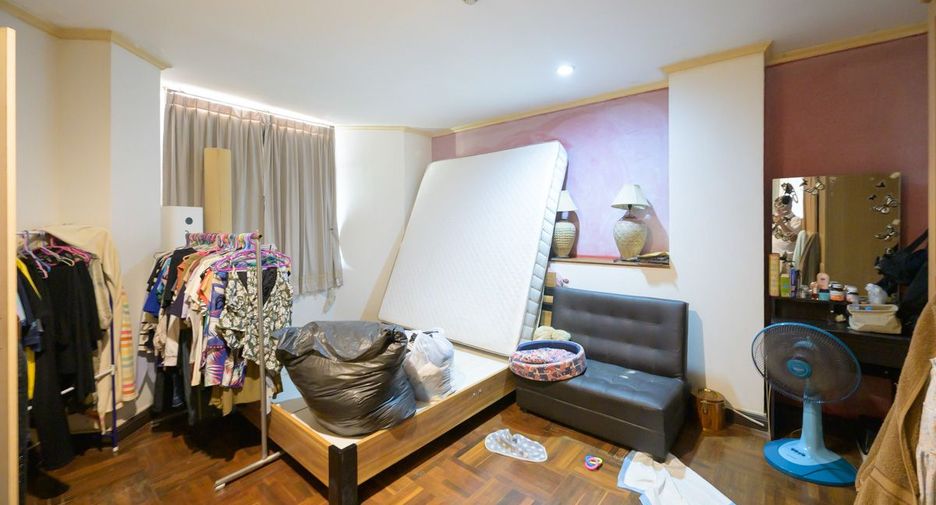 For sale 2 bedrooms condo in Pratumnak, Pattaya