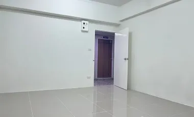 For sale studio condo in Bang Kapi, Bangkok