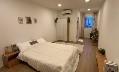 Condo en venta y en alquiler de estudio en Wang Thonglang, Bangkok